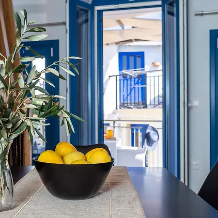 To Koukounari بيت للعطل