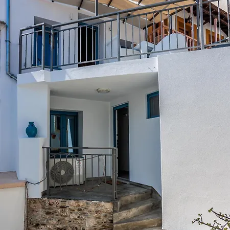 To Koukounari Tatil Evi Skopelos