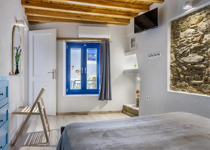 To Koukounari Skopelos