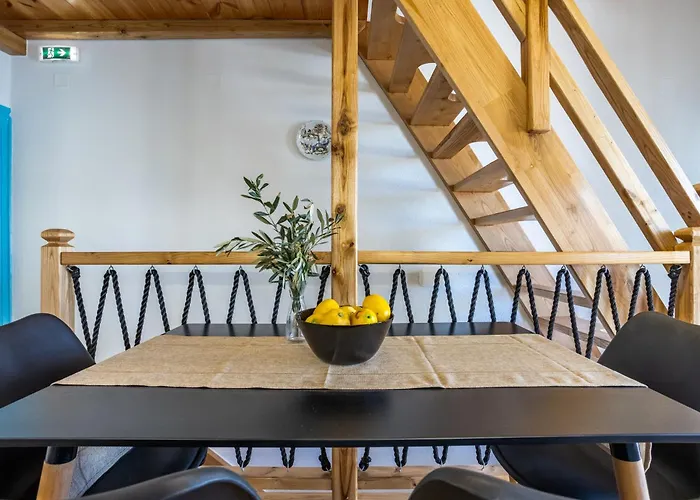 To Koukounari * Skopelos